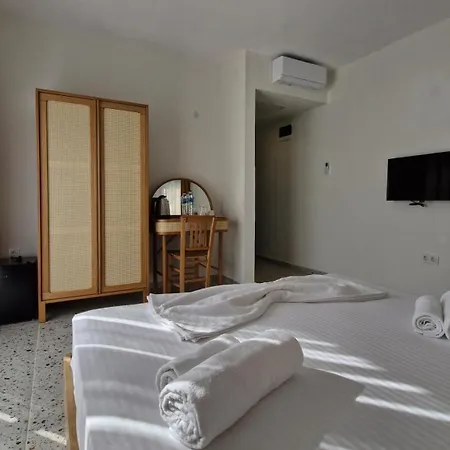 Hotel Fengari Ada Evi