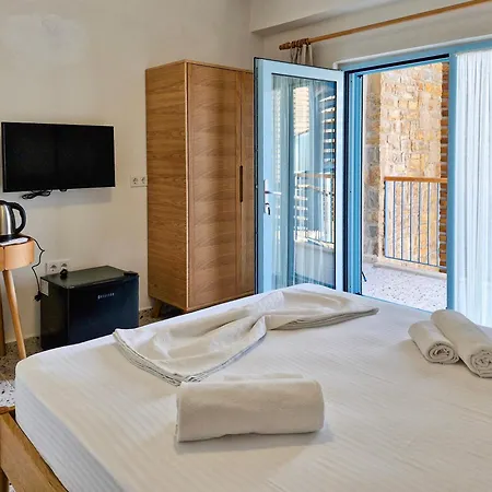 Hotel Fengari Ada Evi *